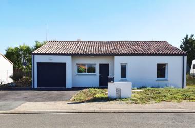 maison construite neuve à saint hilaire des loges en vendée style traditionnel