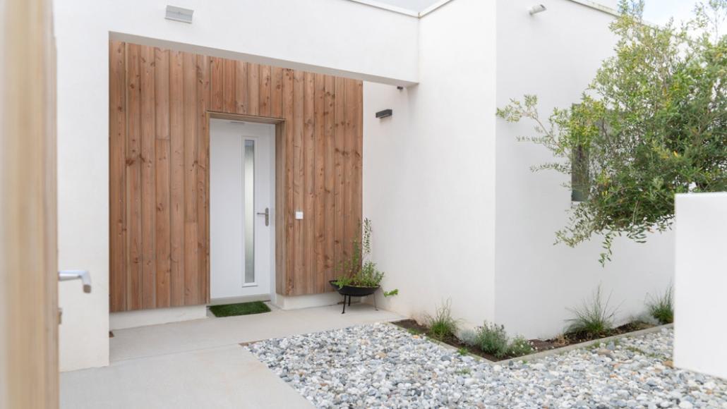 Intérieur de maison neuve à L'Houmeau, Charente-Maritime