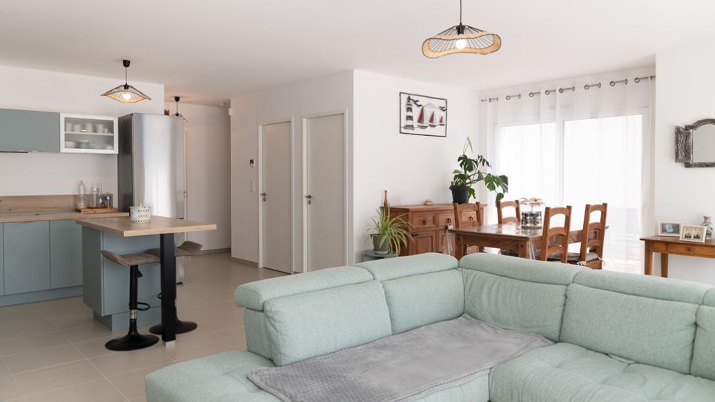 Séjour ouvert lumineux